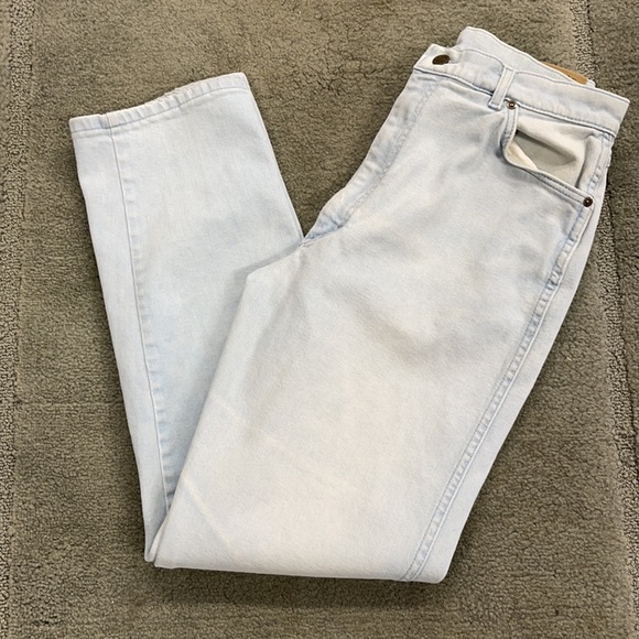 Lee Denim - Vintage Lee Mom High-Rise Light Wash Denim Blue Jeans